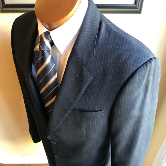 Armani Italian Wool Black Pinstripe Barney’s NYC - Picture 9 of 17